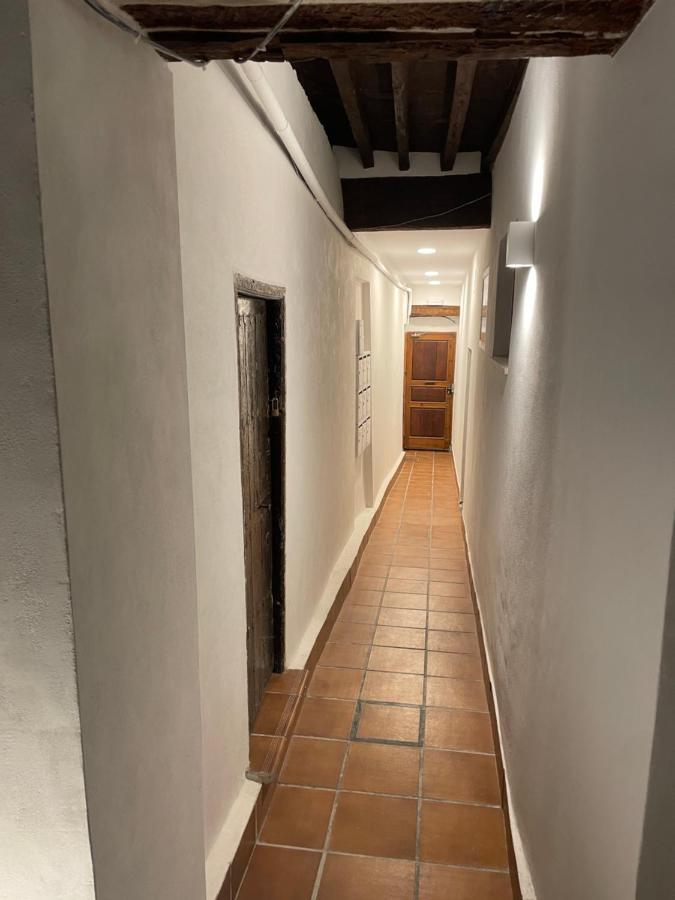 Piso Casco Antiguo Toledo Apartment Exterior photo