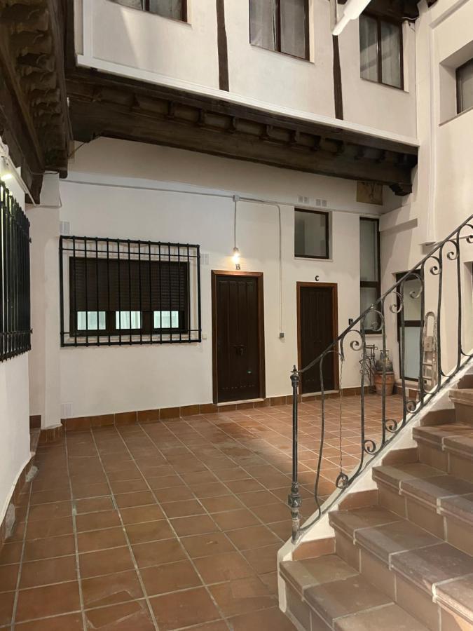 Piso Casco Antiguo Toledo Apartment Exterior photo